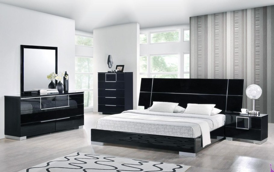 Мебель в стиле хайтек для спальни