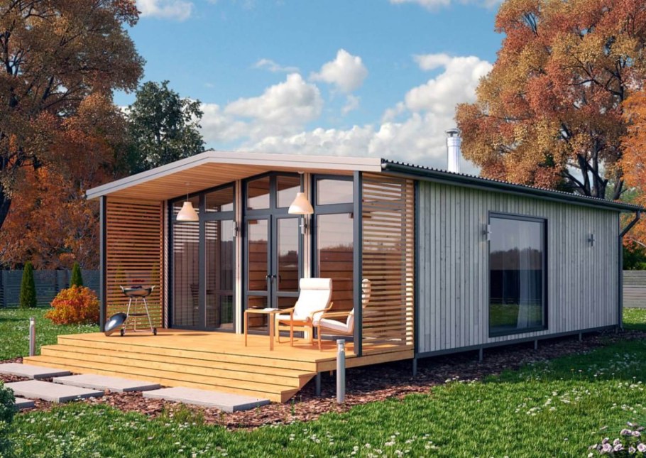 Маленький домик из бытовки