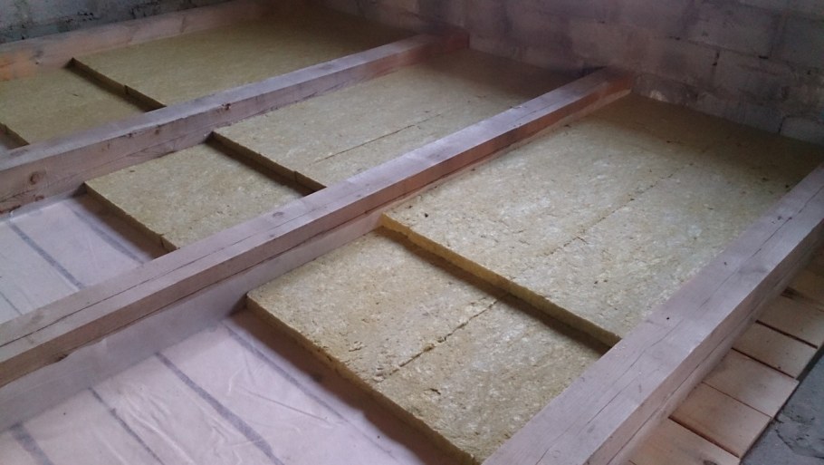 Роквул для пола по деревянным лагам