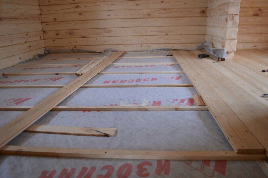 Черновой пол в деревянном доме