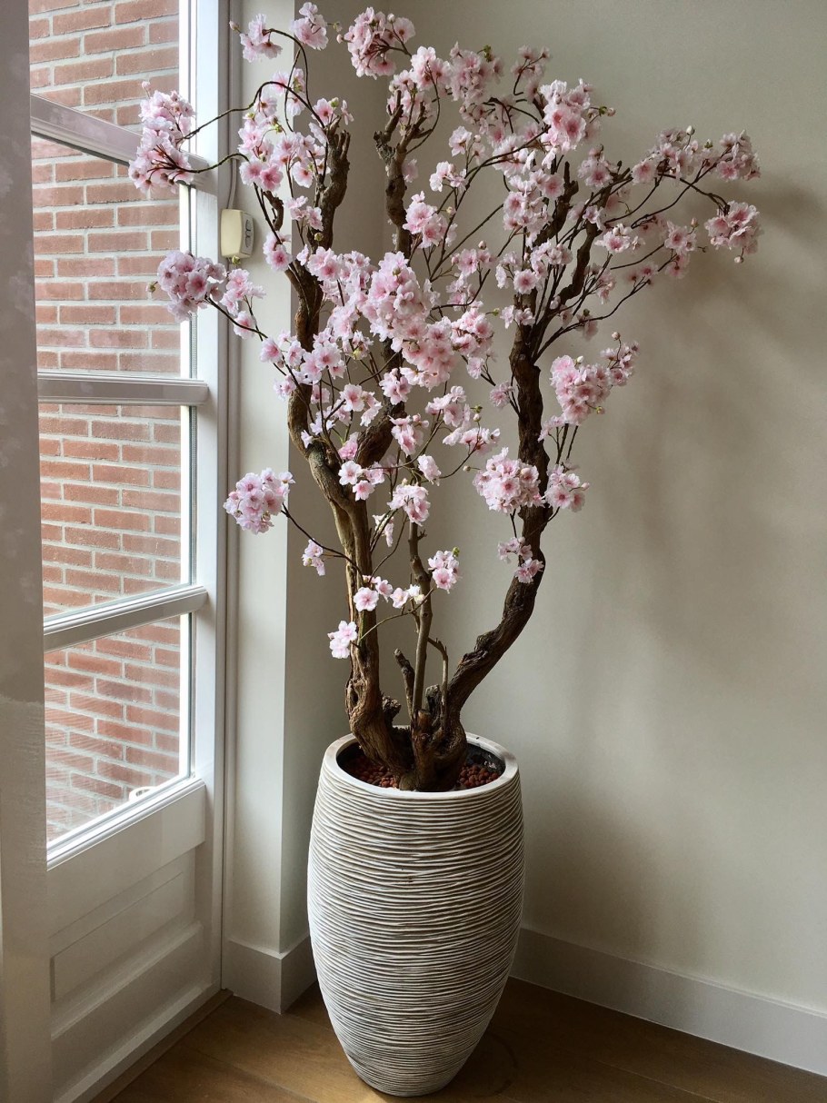 Ветки для напольной вазы