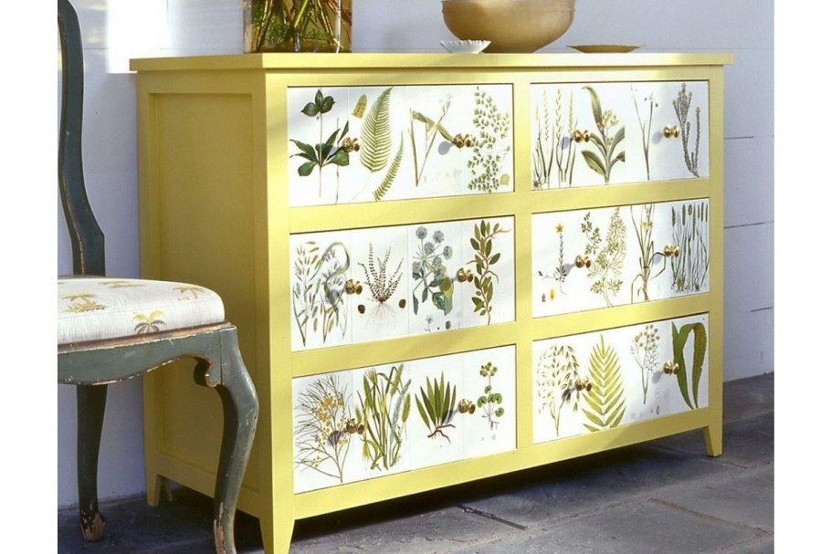 Покрасить шкаф в бирюзовый цвет