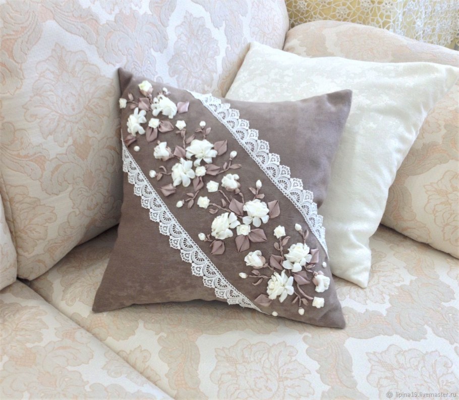 Валберис диванные подушки