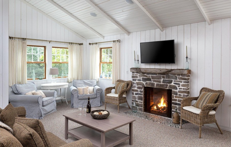 Камин на даче