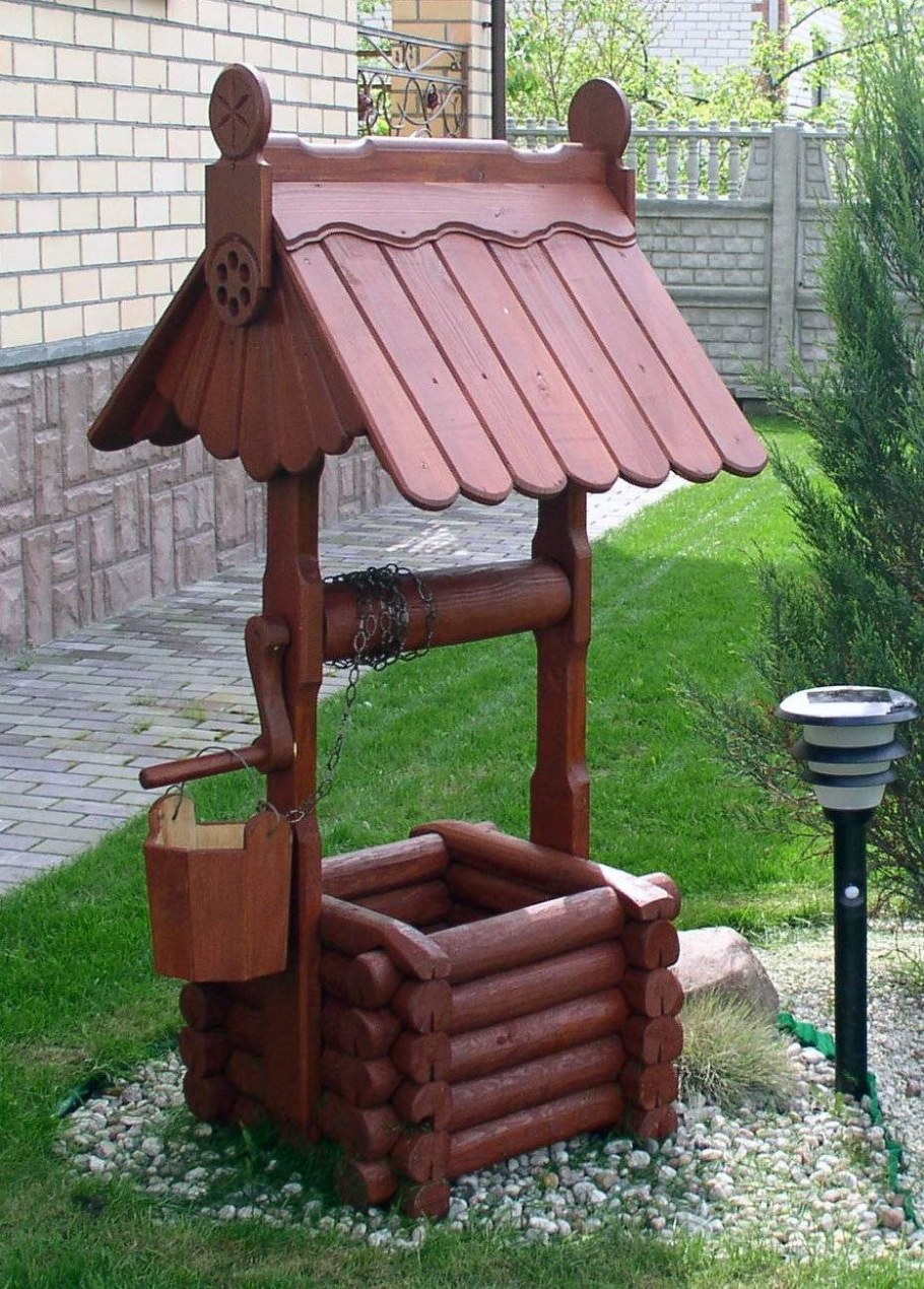 Декорация колодца на даче