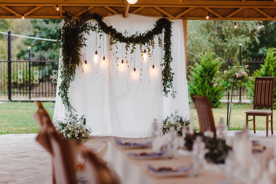 Украшение беседки на свадьбу