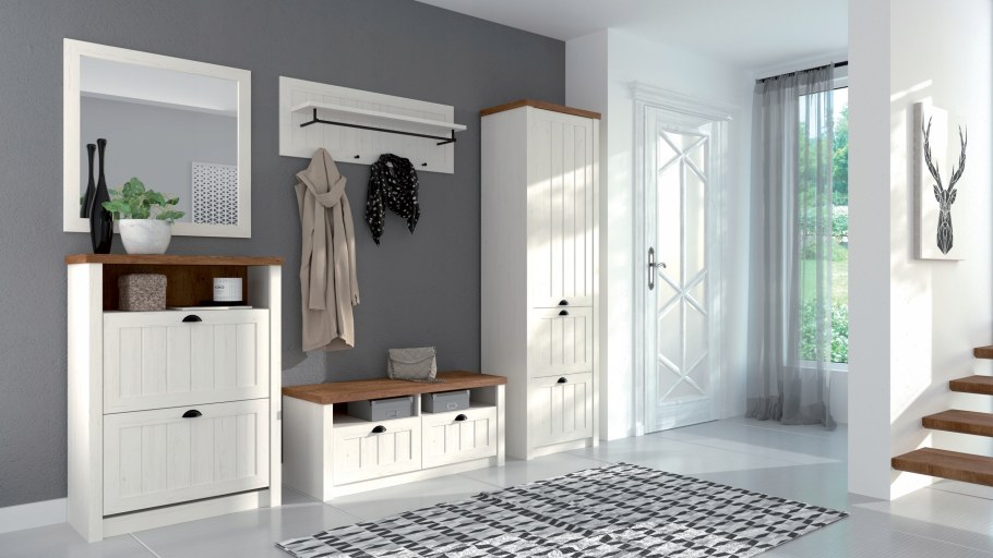 Прихожая в стиле классика