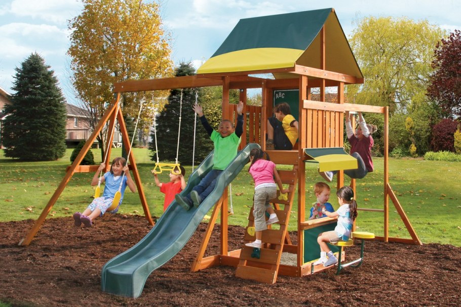 Детская площадка для малышей