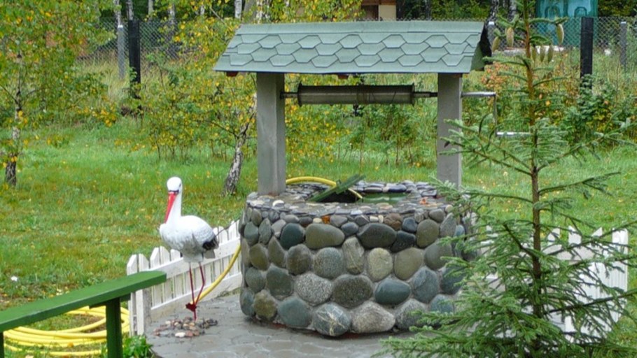 Колодец обложенный камнем