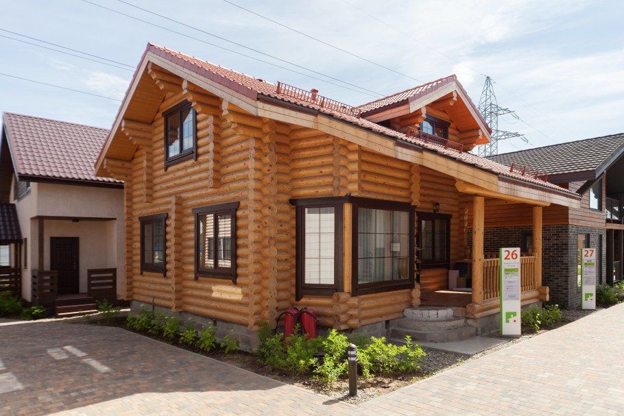 Малоэтажная Страна выставка домов на белой даче