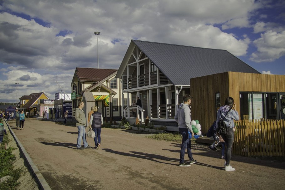 Выставка домов мега Дыбенко