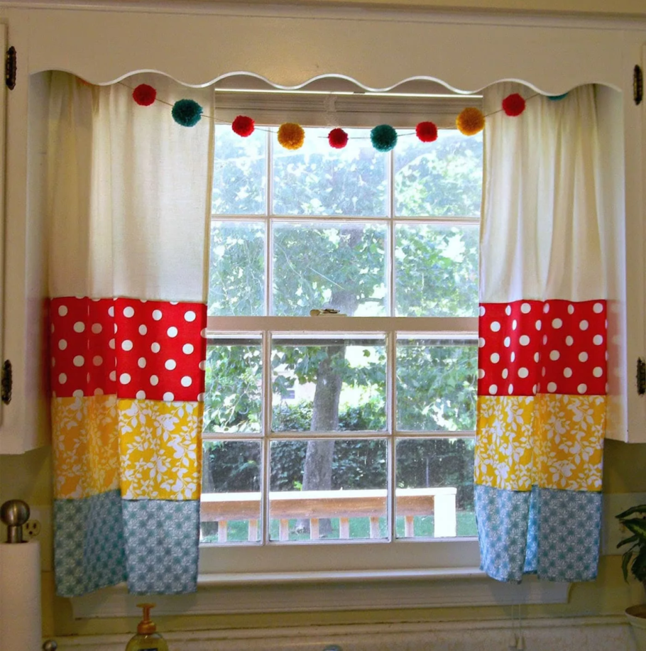 Шторы крючком для кухни