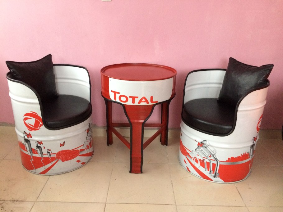 Мебель из бочек