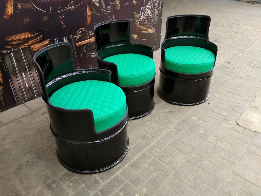 Мебель из бочек металлических