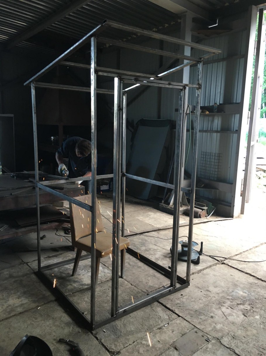 Каркас для душа из профильной трубы 40на40