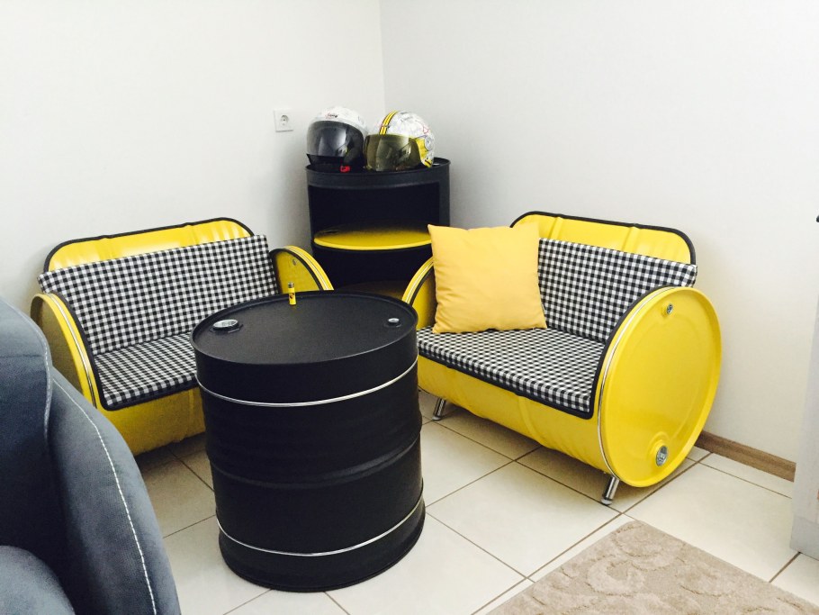 Бочки в офисе