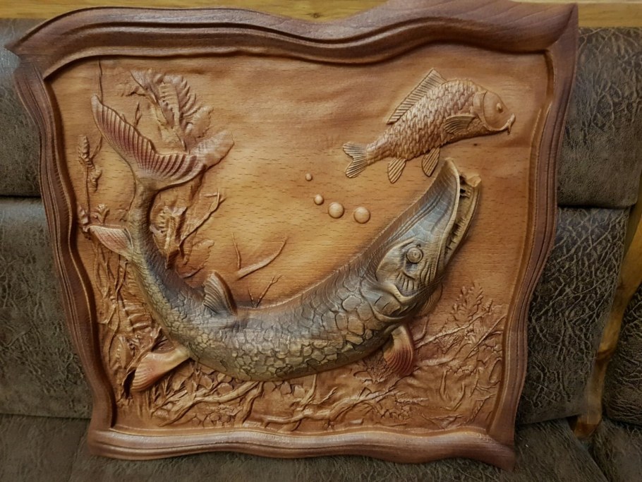 Панно резное