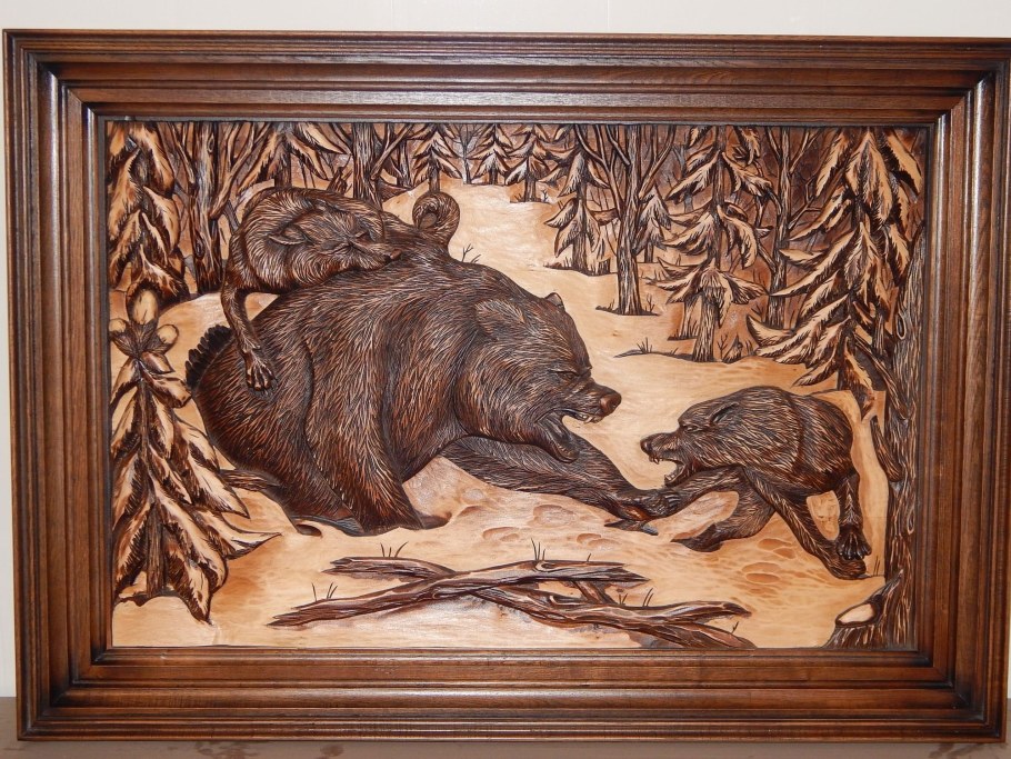 Панно из дерева