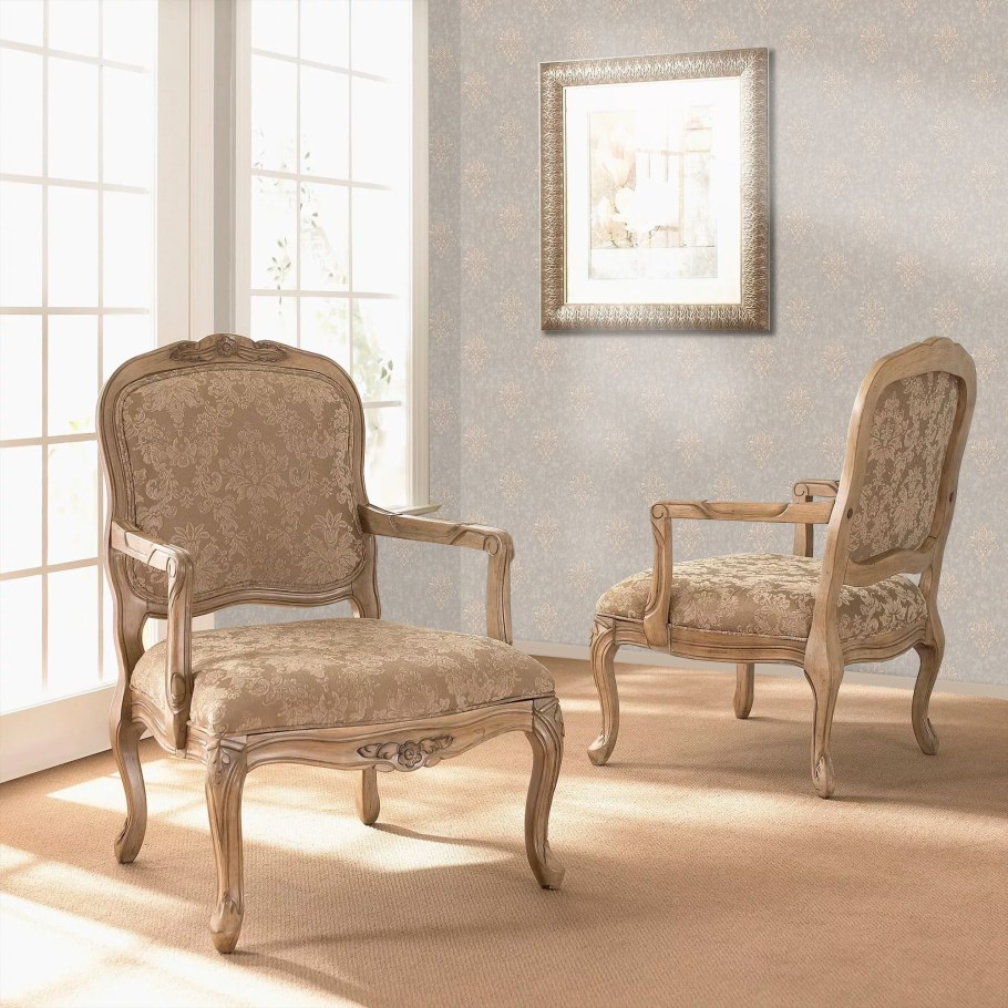 Кресло в гостиную