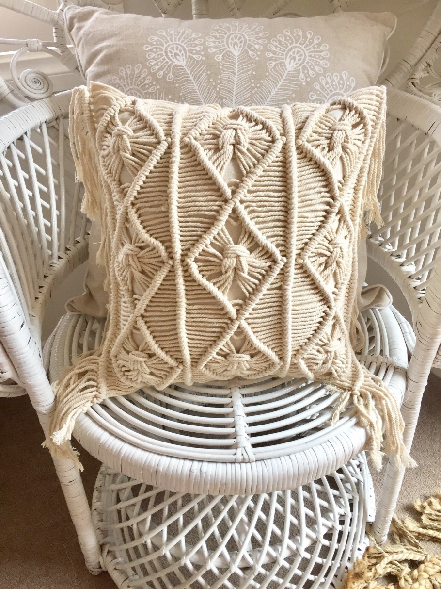 Мебель оплетенная в стехнике макраме