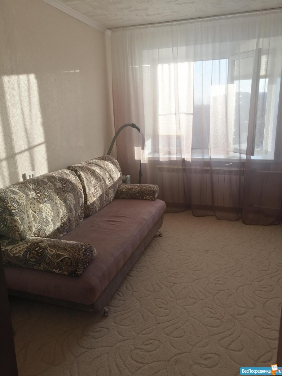 Семья делает ремонт