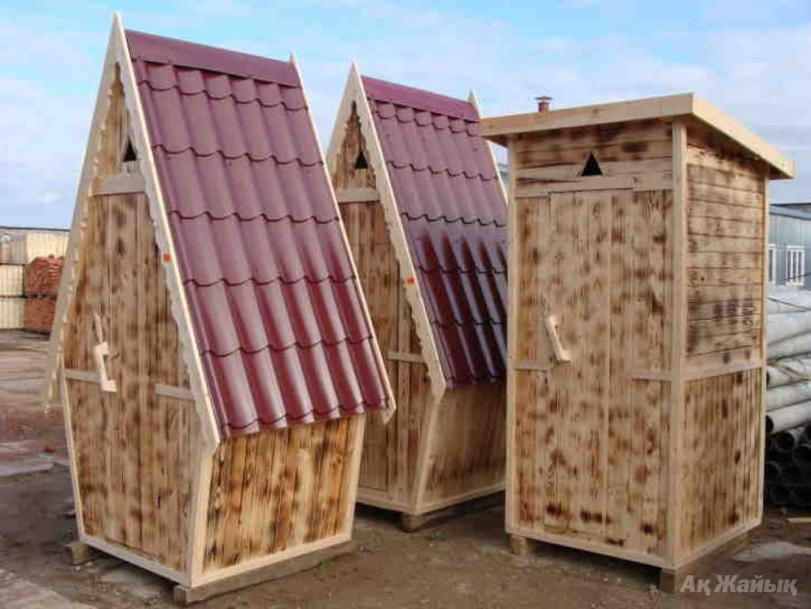 Каркас деревянного туалета