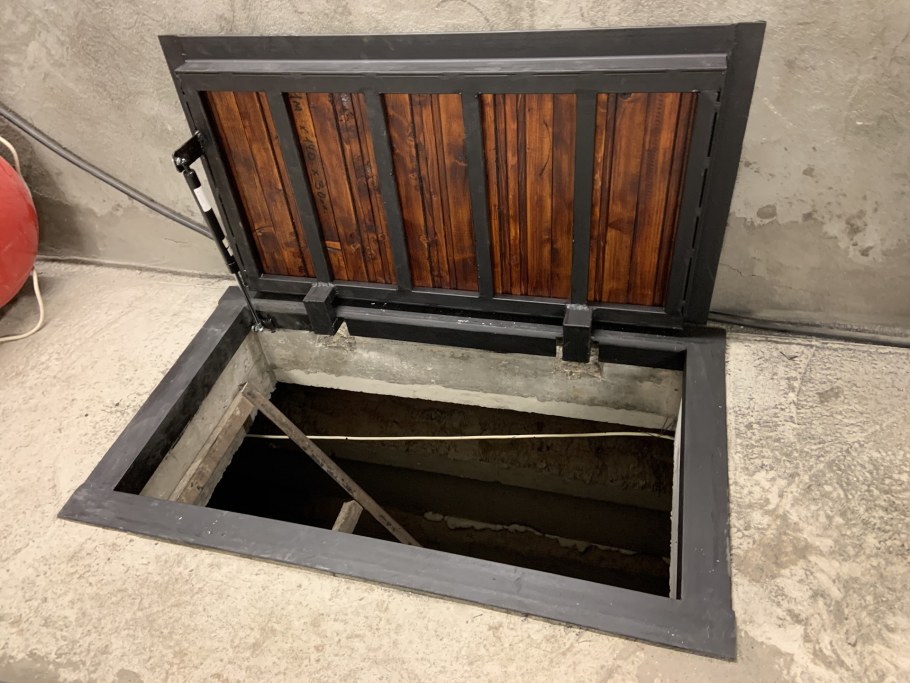 Погреб Тингард t1500 внутри