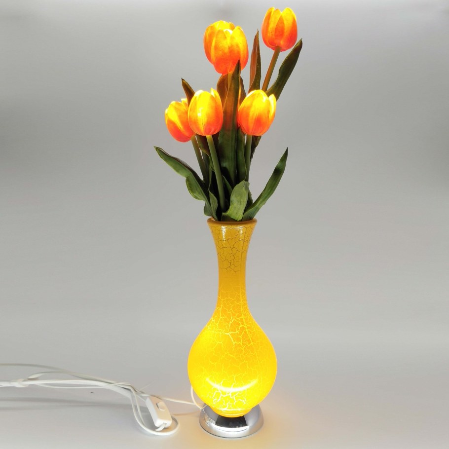 Ваза с тюльпанами светильник