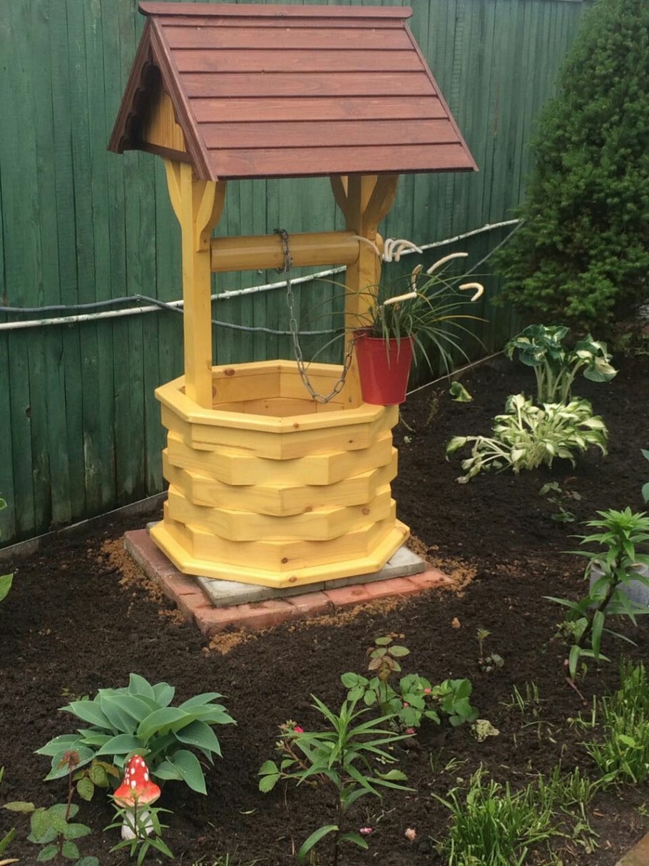 Колодец декоративный для сада