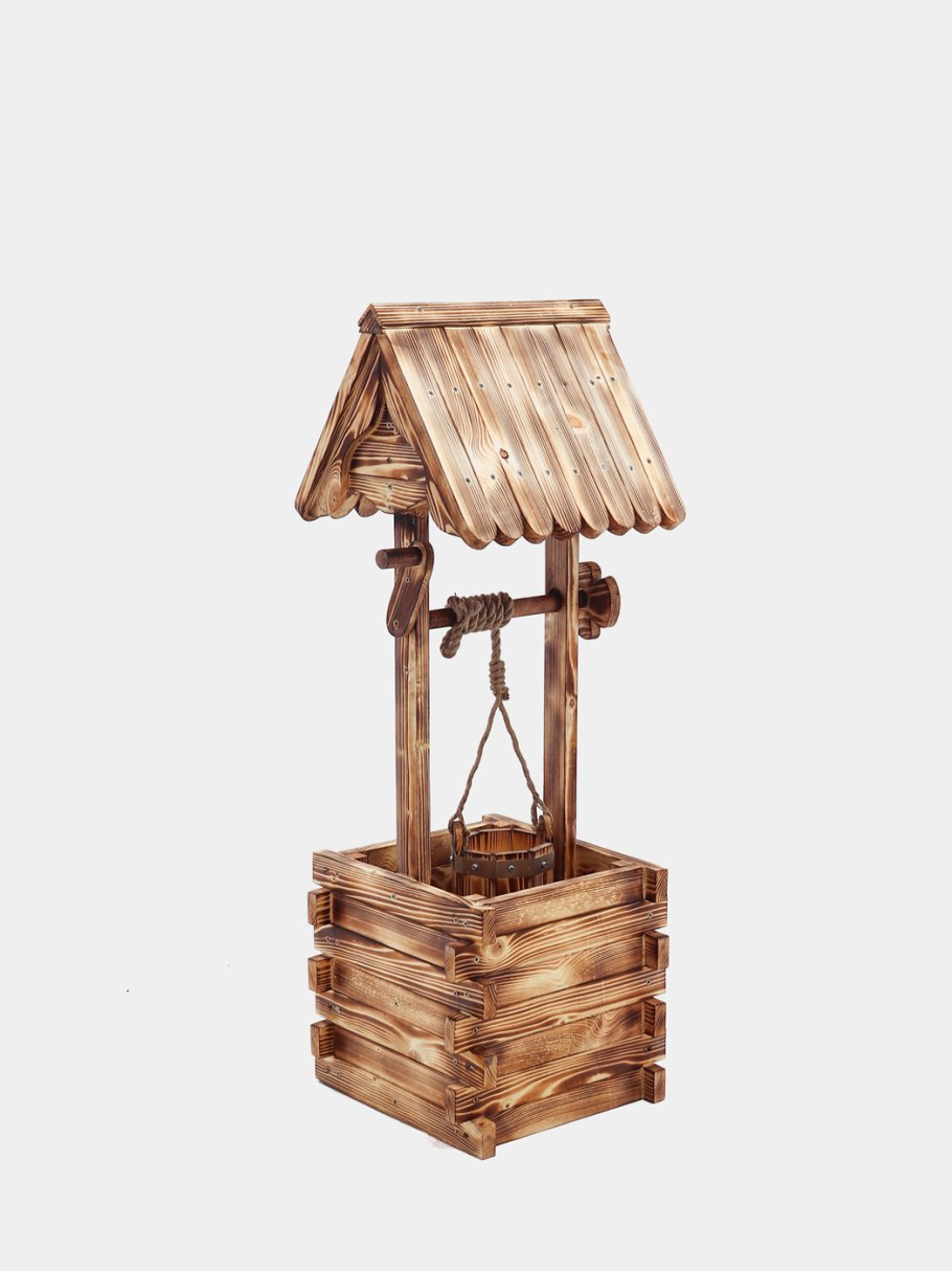 Декоративный колодец из дерева