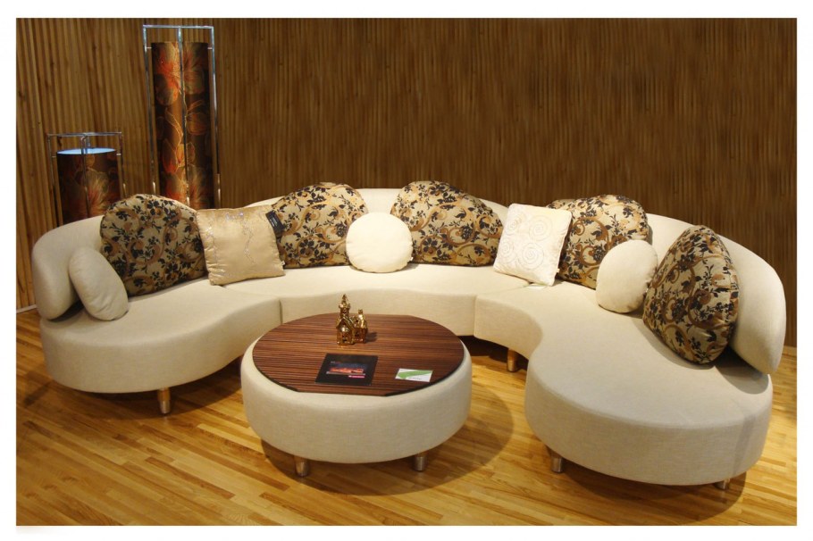 Диван полукруглый белый