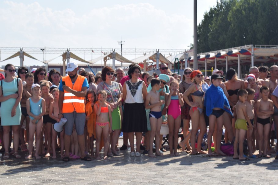 Открытый бассейн в Азнакаево