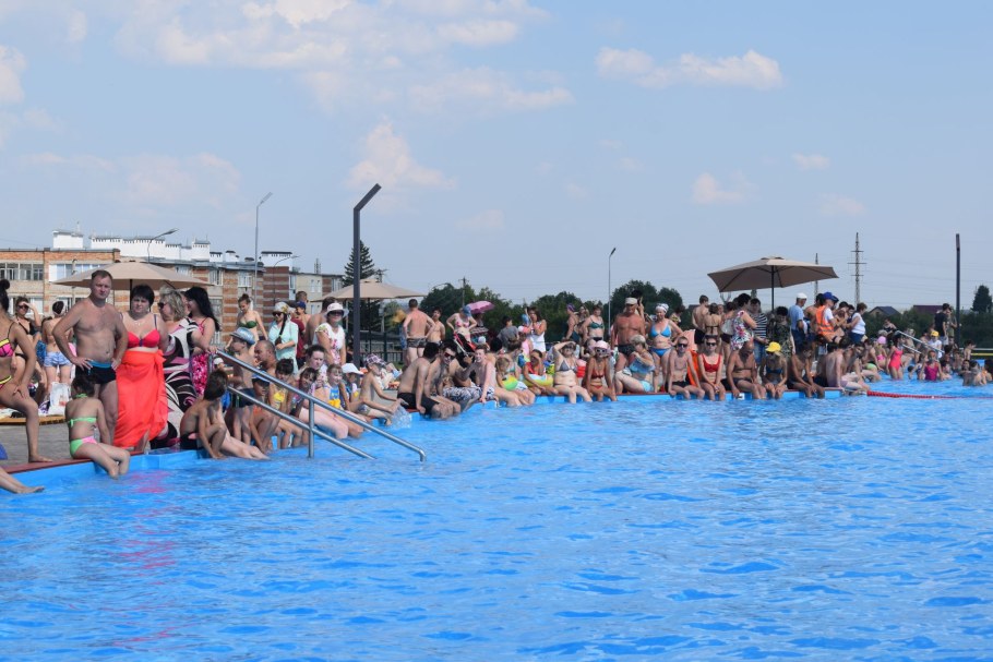 Уличный бассейн в Азнакаево