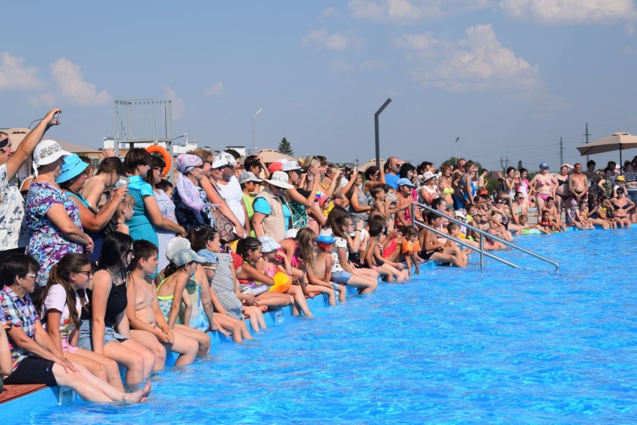 Открытый бассейн в Азнакаево