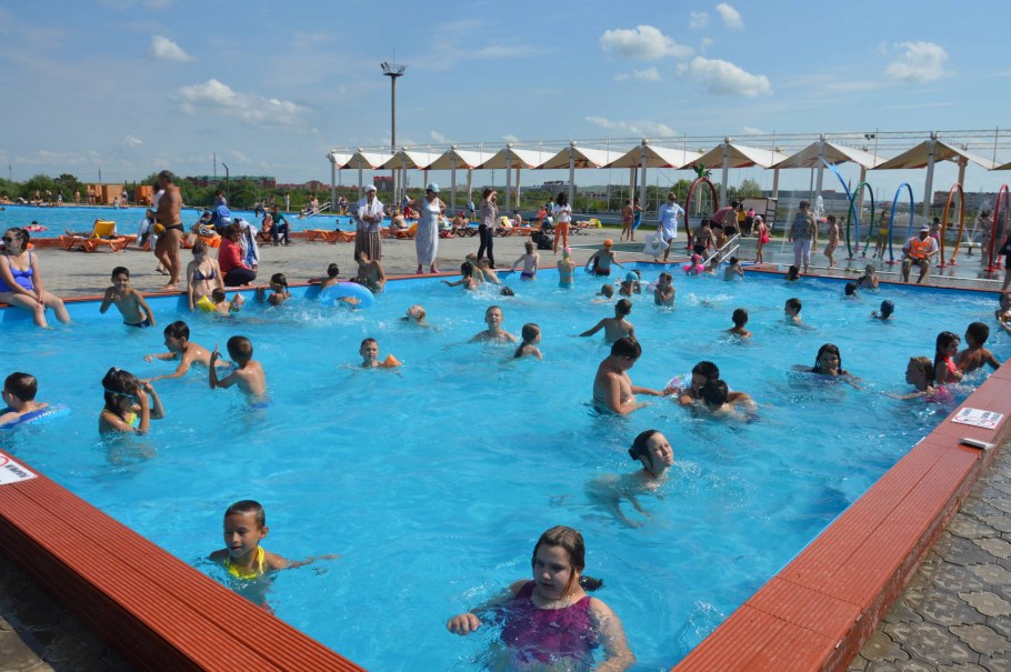 Азнакаевский бассейн открытый