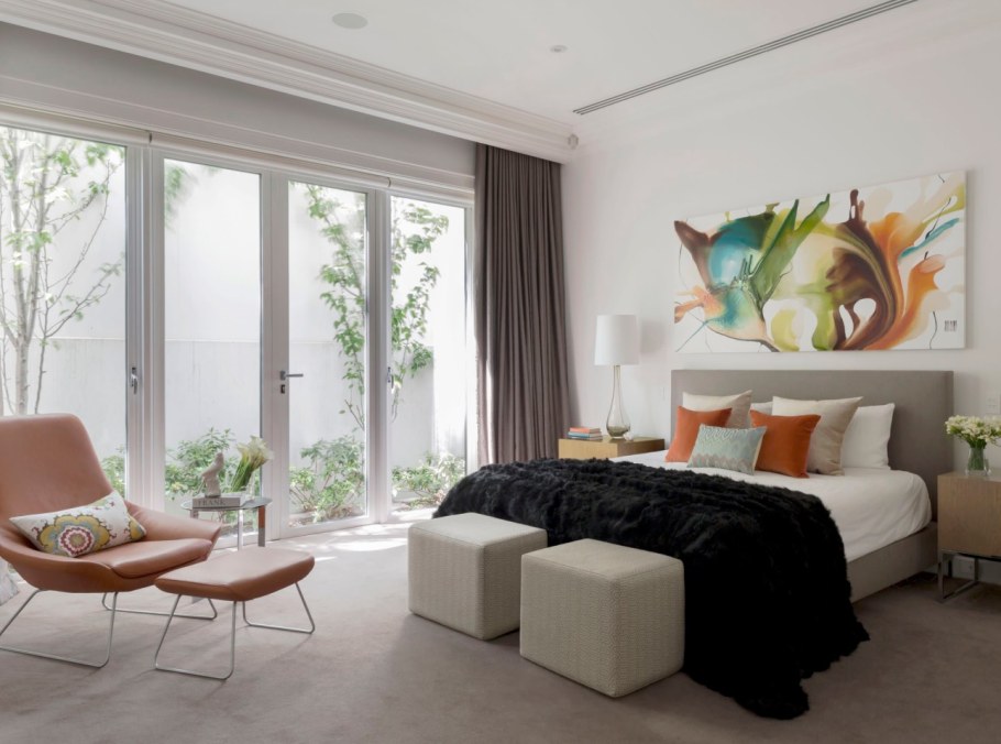 Картины для спальни в современном стиле