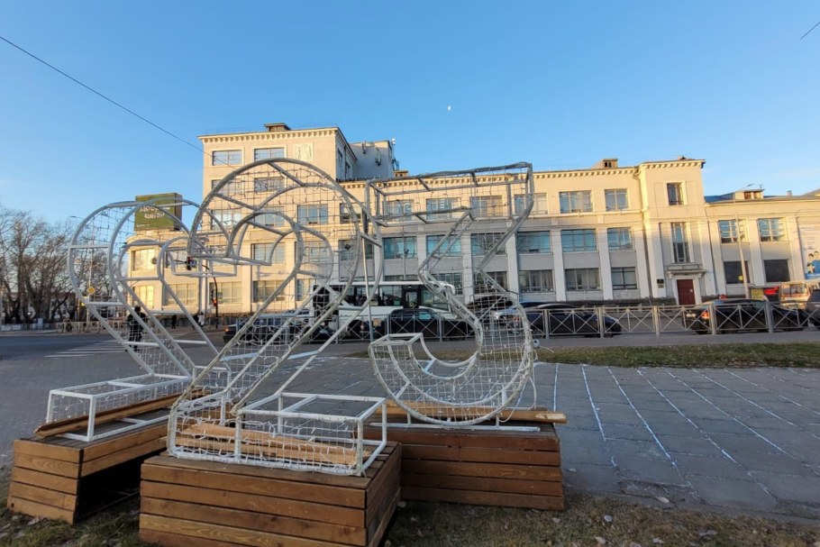 Арт объект звезда