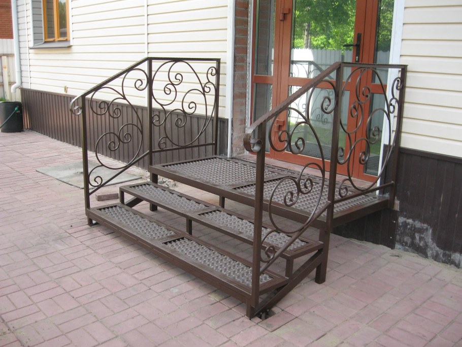 Крыльцо 6300мм металла