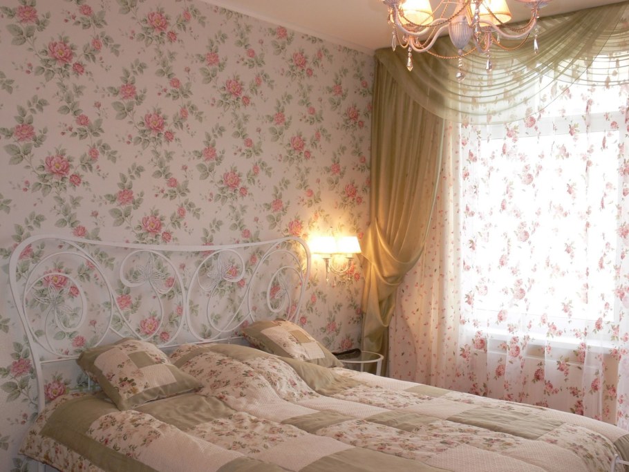 Обои для спальни в квартире