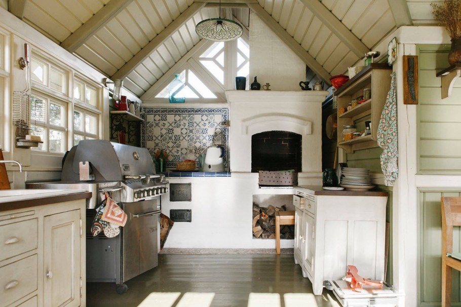 Потолок в летней кухне