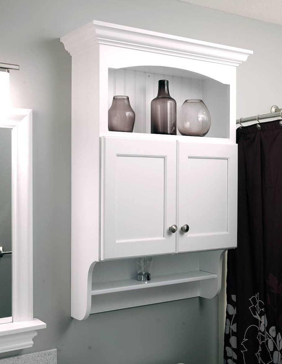 Подвесной шкаф в ванную