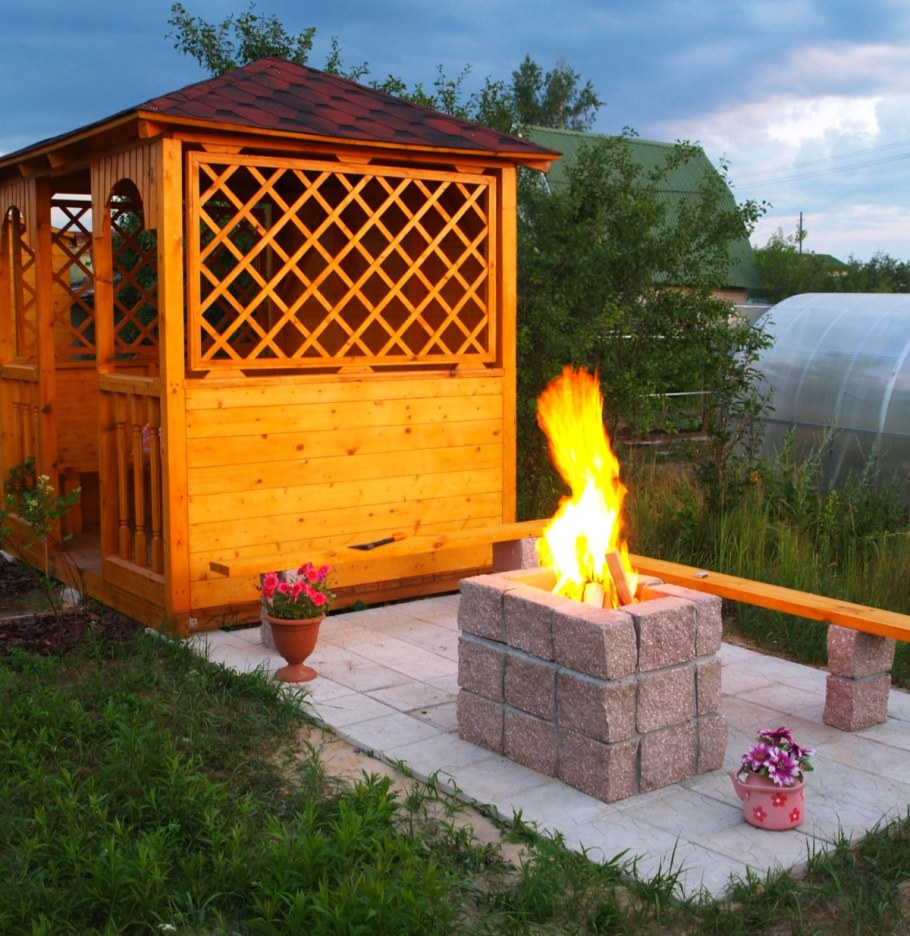 Мангальная зона на даче