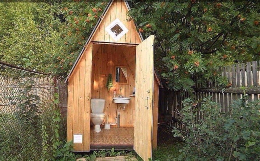 Креативный туалет на даче