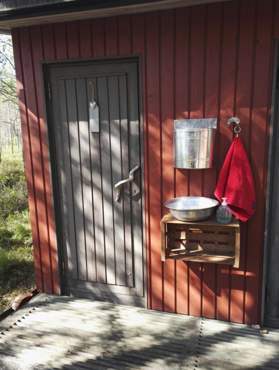 Туалет дачный т1