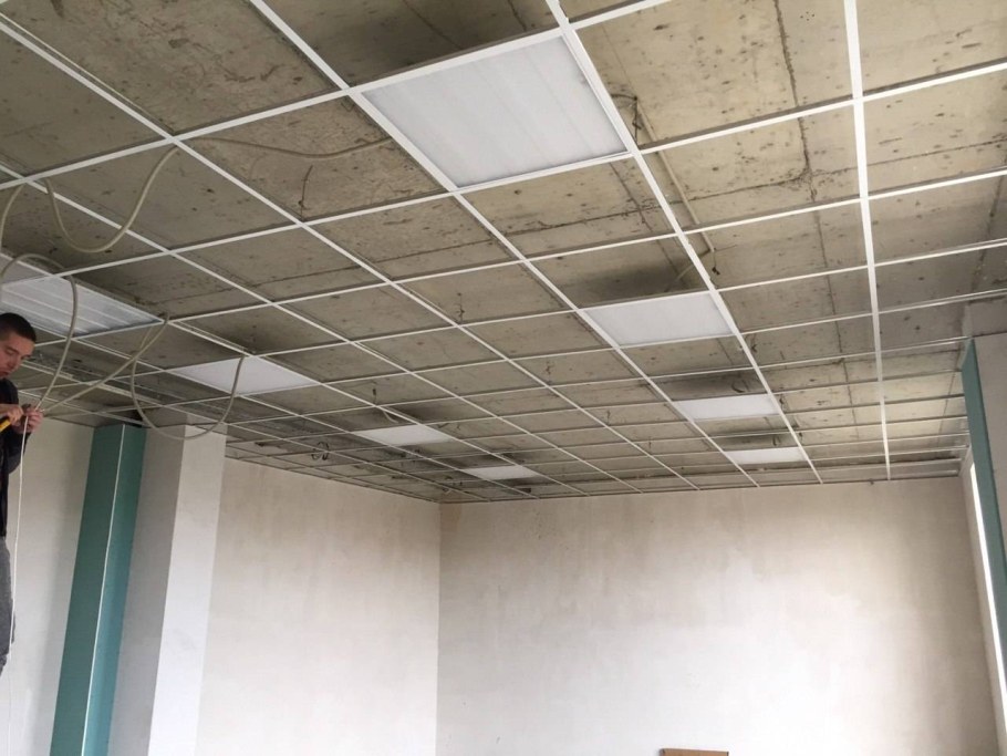 Подвесной металлический потолок типа Албес Perfaten Hook-on система Hi-100
