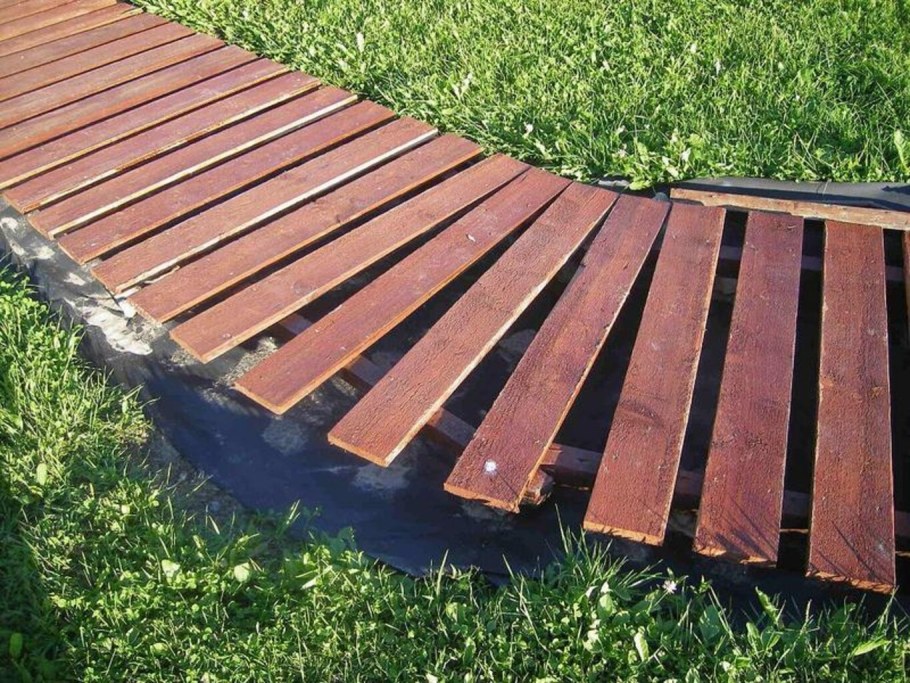 Садовые дорожки на даче