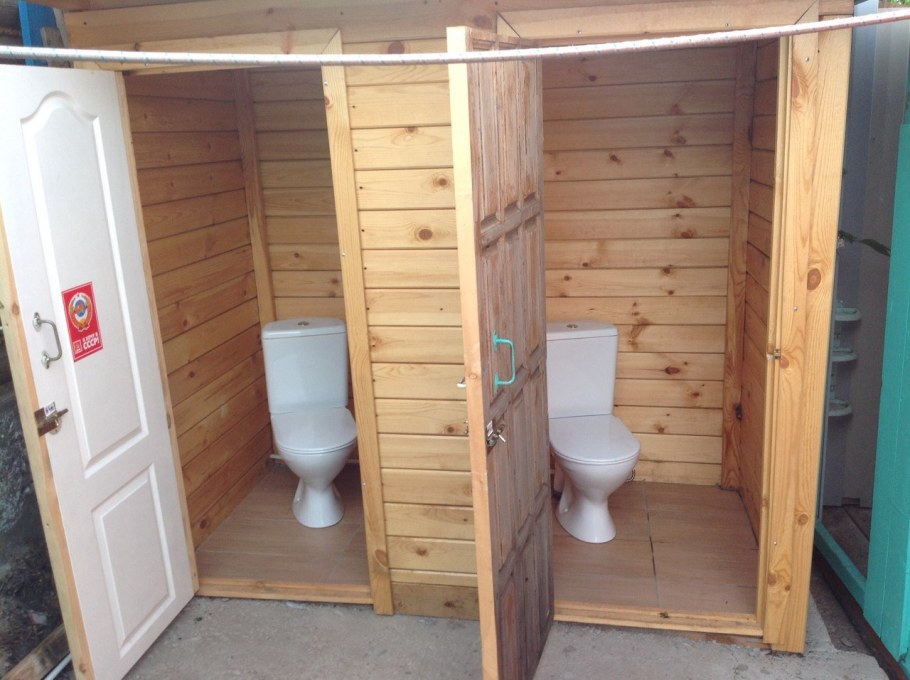 Ванная комната в деревянном доме