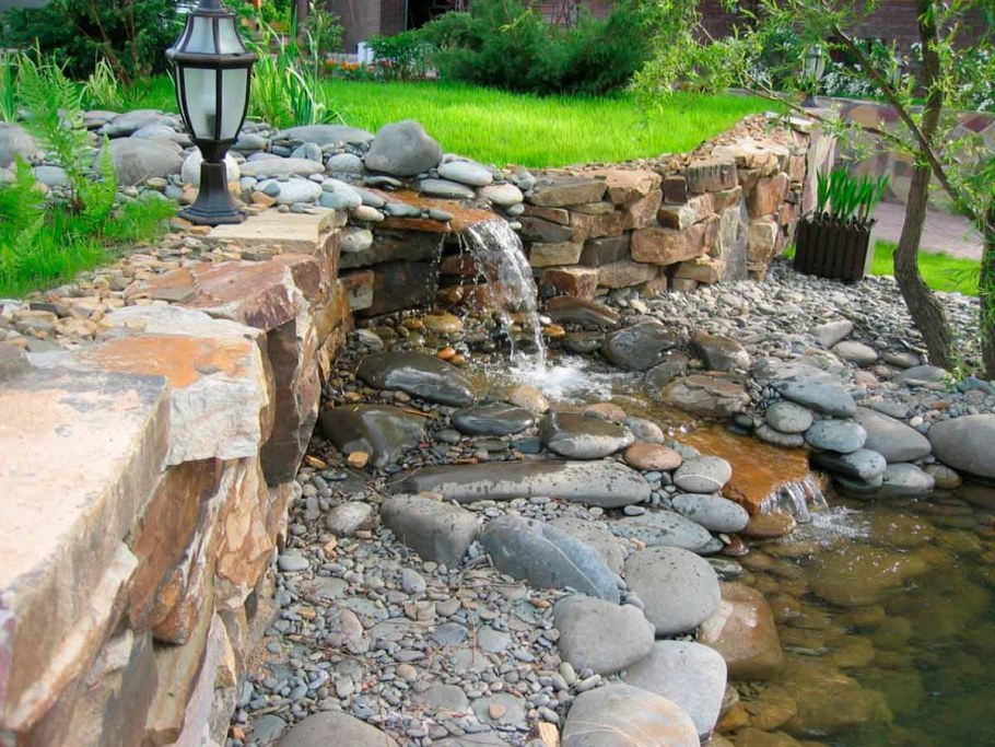 Водопад, сухой ручей, прудик