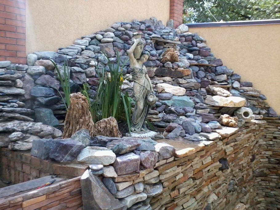 Каскад искусственный водопад