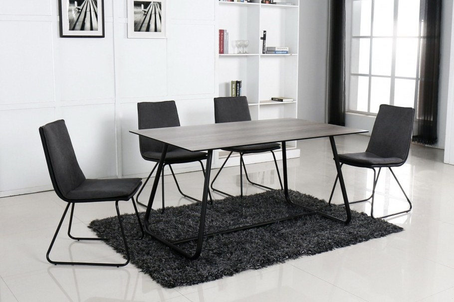 Gubi Dining Table - Round